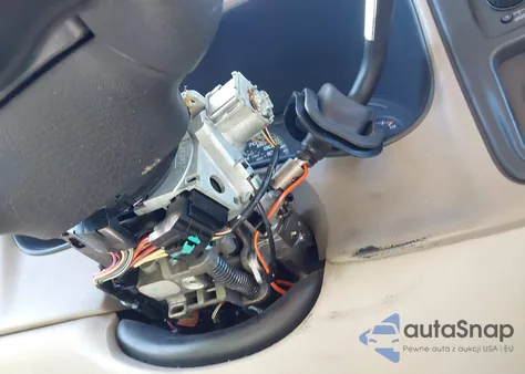 2004 Chevrolet Suburban 1500 Ls из США, поврежденный, VIN 3GNEC16T64G271707